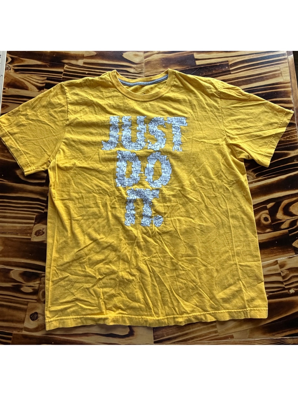Nike Just Do It yellow T-shirt